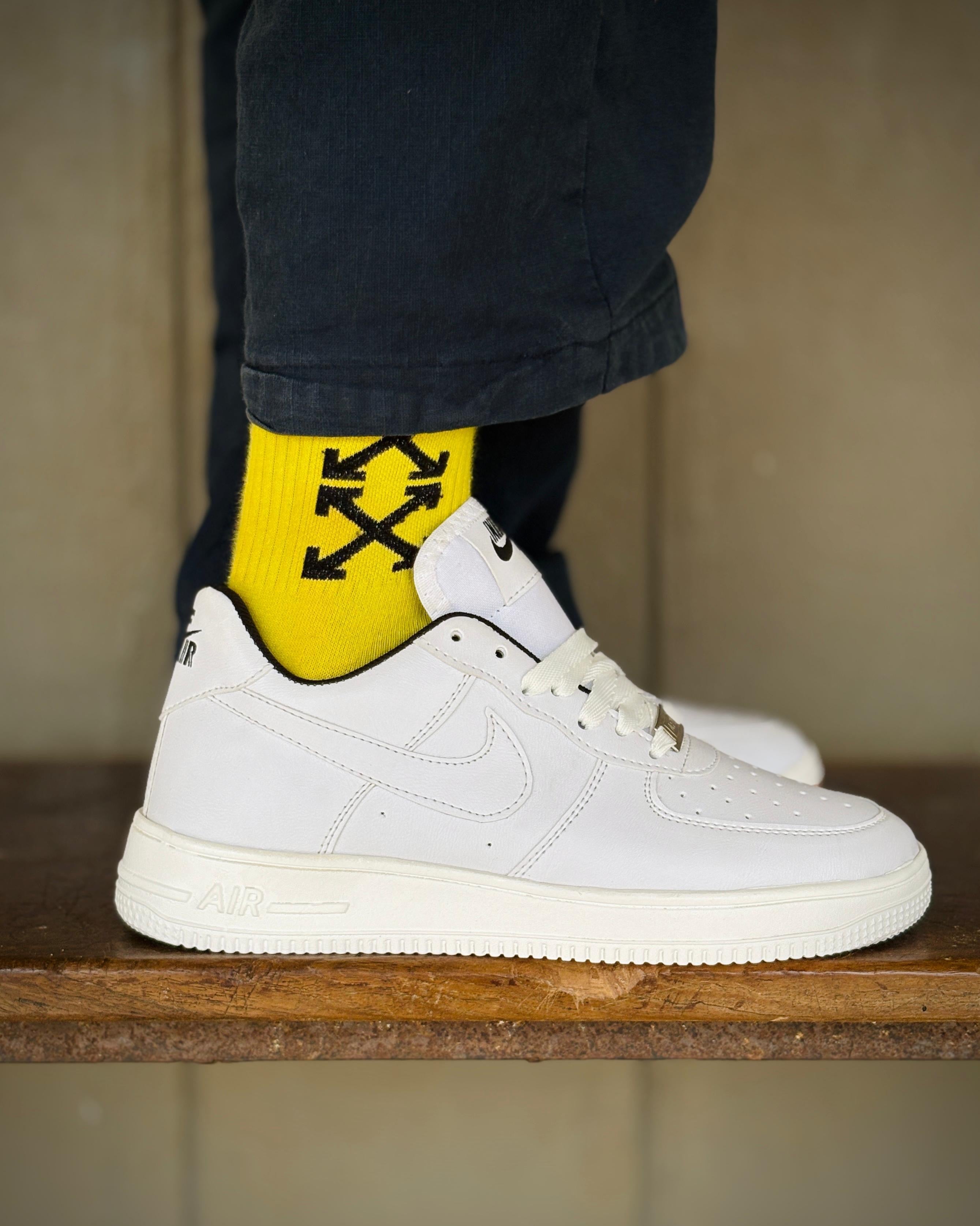 Classic White Low-Top Sneakers – Premium Comfort & Everyday Style