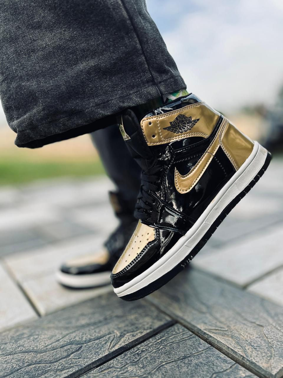 Nike Air Jordan One High Black Gold