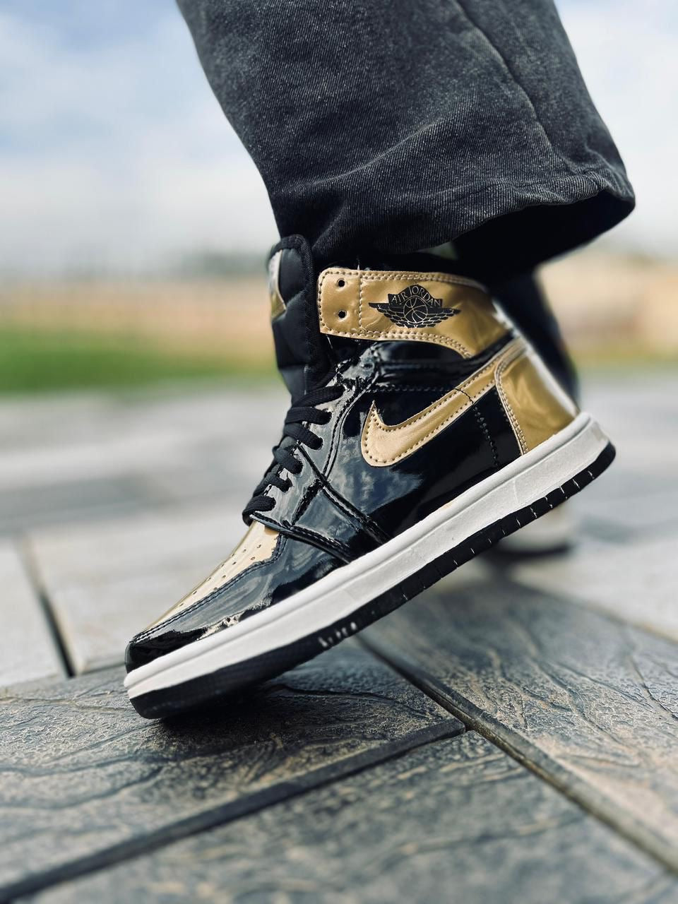 Nike Air Jordan One High Black Gold
