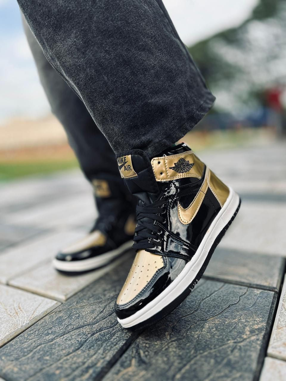 Nike Air Jordan One High Black Gold